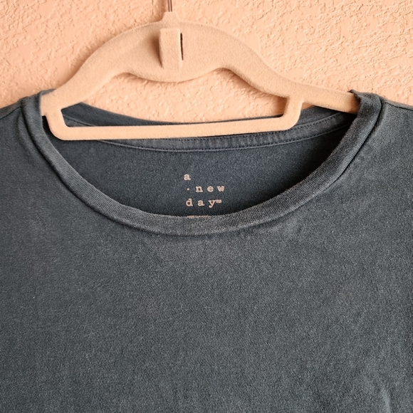 A New Day green ruffle detail short sleeve Shirt Size M - Picture 8 of 9